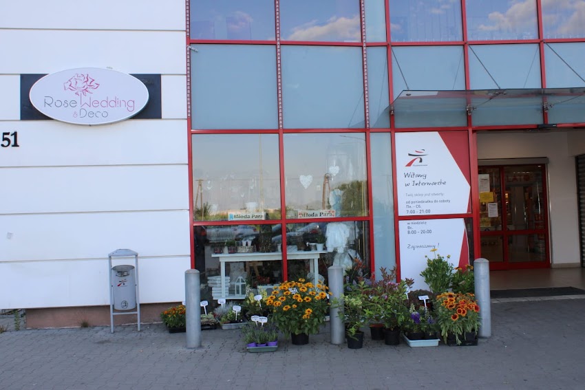 Braniewo. Kwiaciarnia Rose Wedding&Deco Kwiatomat 24h