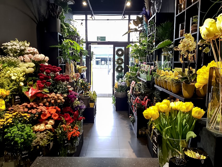 Flowers by Niska – Kwiaciarnia Łomianki