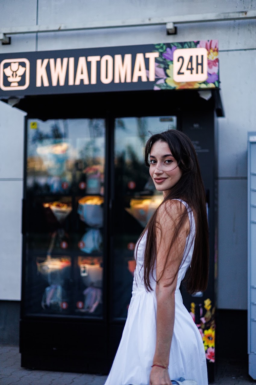 Kwiaciarnia BLOOM DAY Kwiaty w których się zakochasz