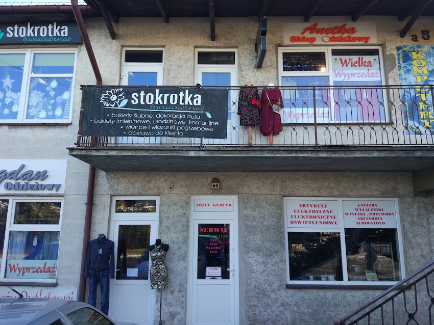 Stokrotka. Sprzedaż kwiatów i art. ogrodniczych