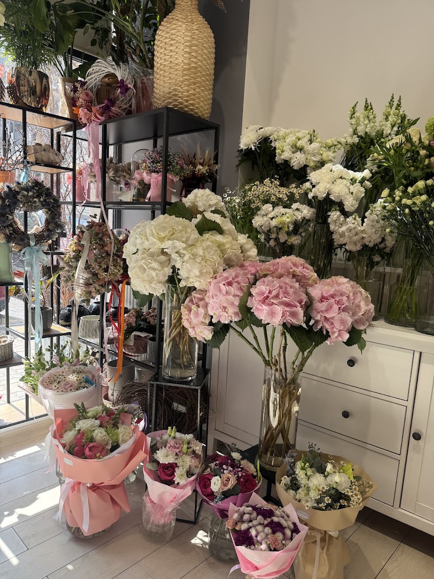 Kwiaciarnia „Flower Store”