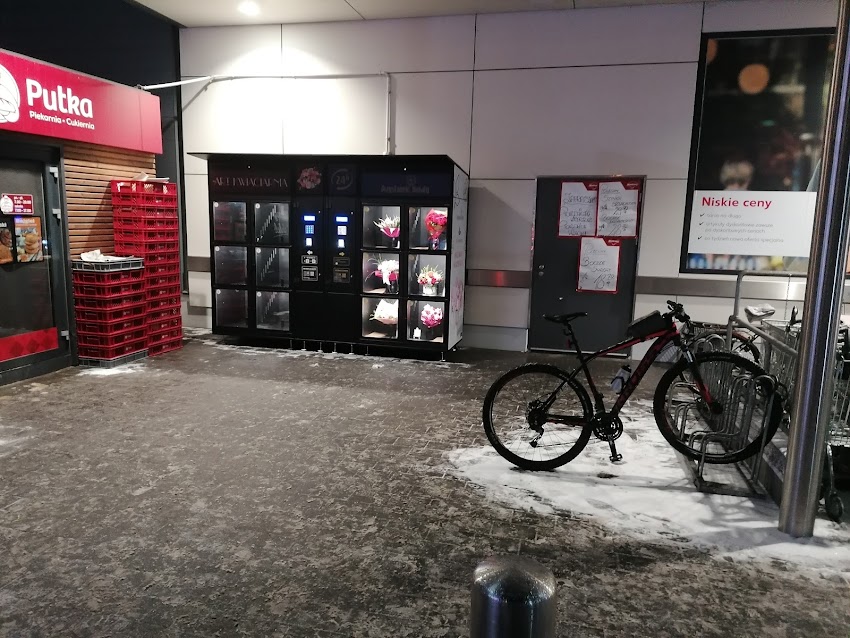 KWIATOMAT 24/7 KWIACIARNIA PRZYSTANEK KWIATY