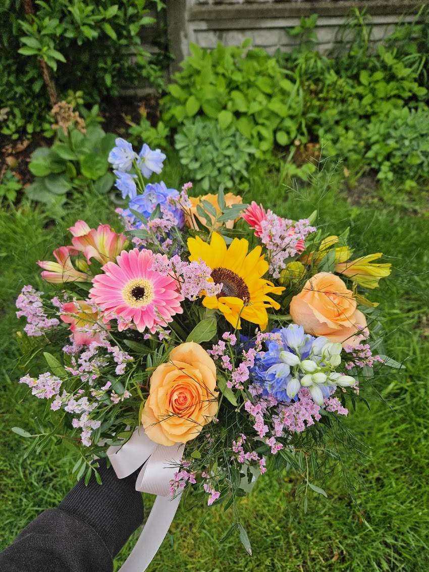 Kwiaciarnia Flower Spot By Warszawska