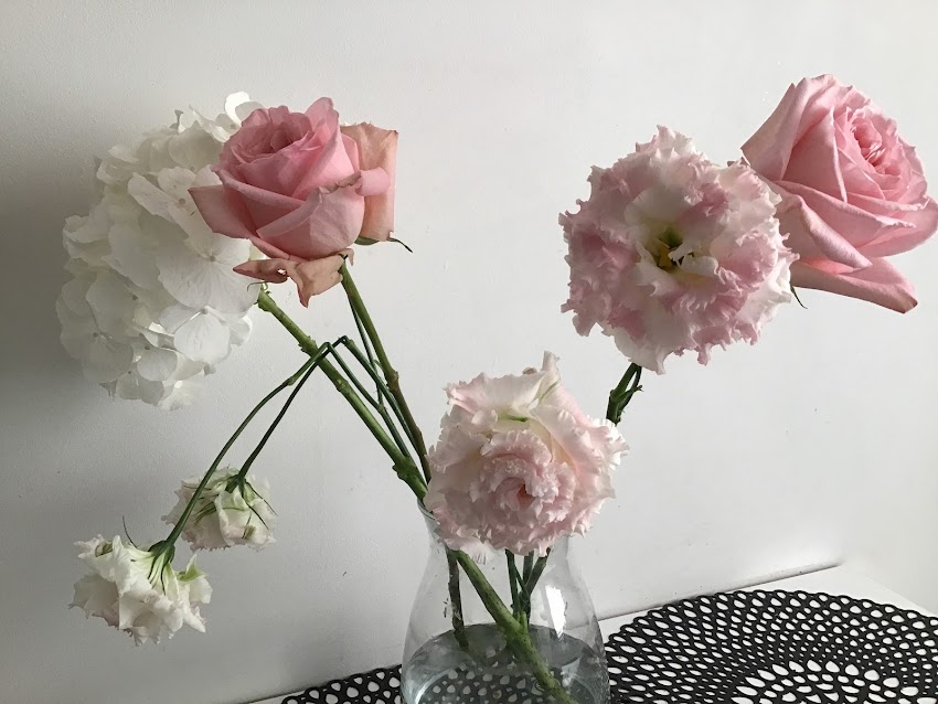 Kwiatuszek (flower shop)