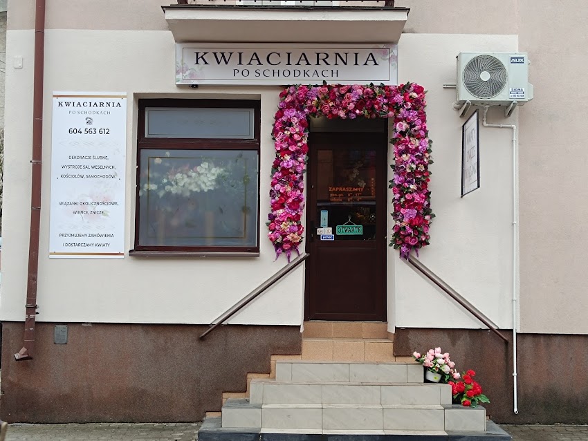 Kwiaciarnia po schodkach Izabela Legawiec