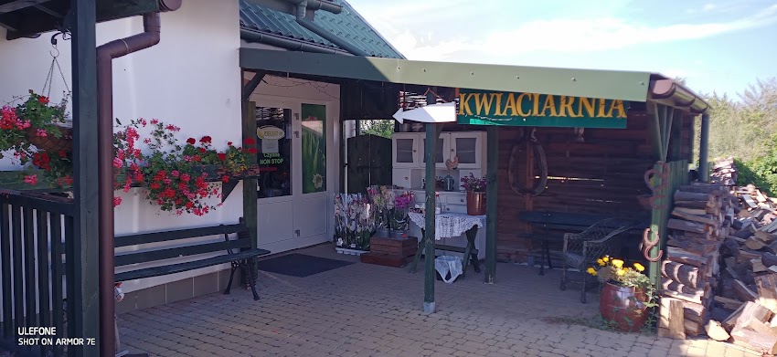 Kwiaciarnia Zielono Mi Kwiaty na zamówienie Wiązanki pogrzebowe Kwiaciarnia całodobowa