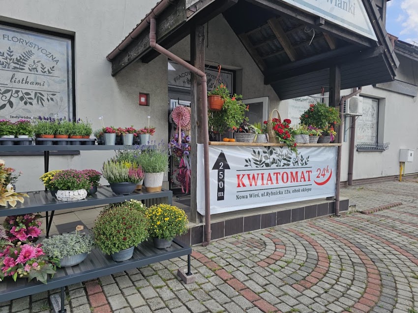 Pracownia Florystyczna Między Listkami